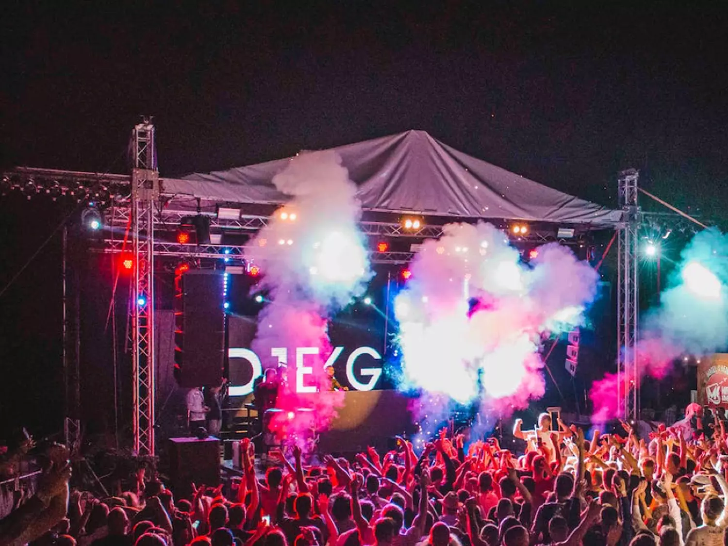 led display for live event